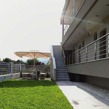 Kallini Apartments สตาวรอส ภายนอก รูปภาพ