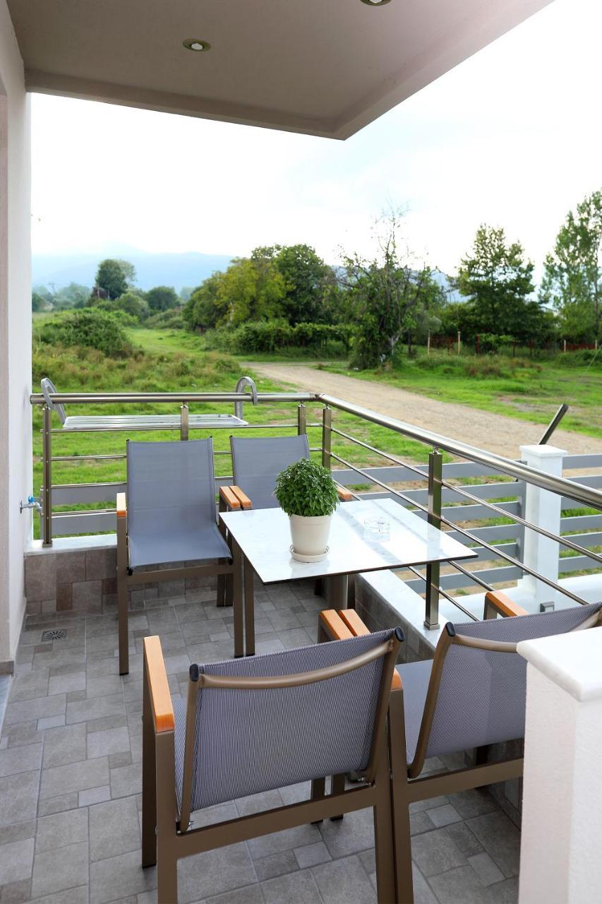 Kallini Apartments สตาวรอส ภายนอก รูปภาพ